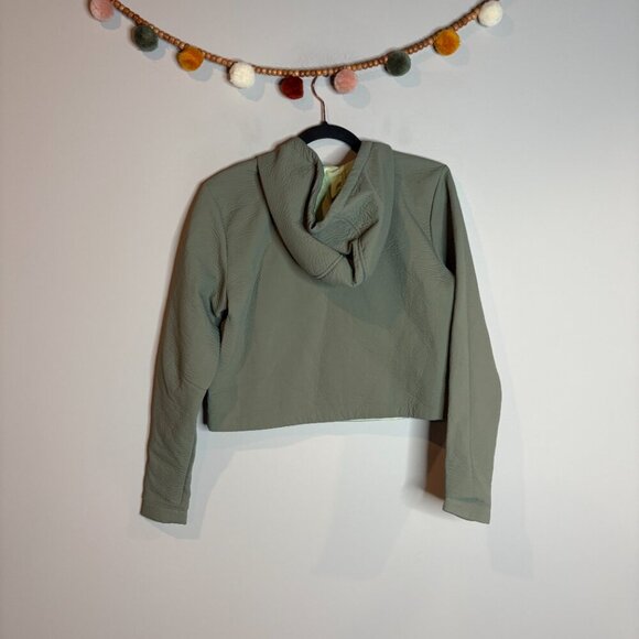 Nike Tech Pack Packable Cropped Green Hoodie - Picture 7 of 8